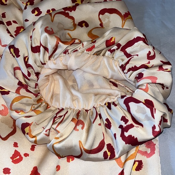 Entro Satin Floral Balloon Short Sleeve Blouse size Large - Picture 12 of 12